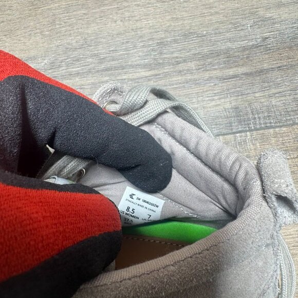 Cariuma Oca Gray Suede High Top Sneaker Women's Size 8.5 - Picture 5 of 7